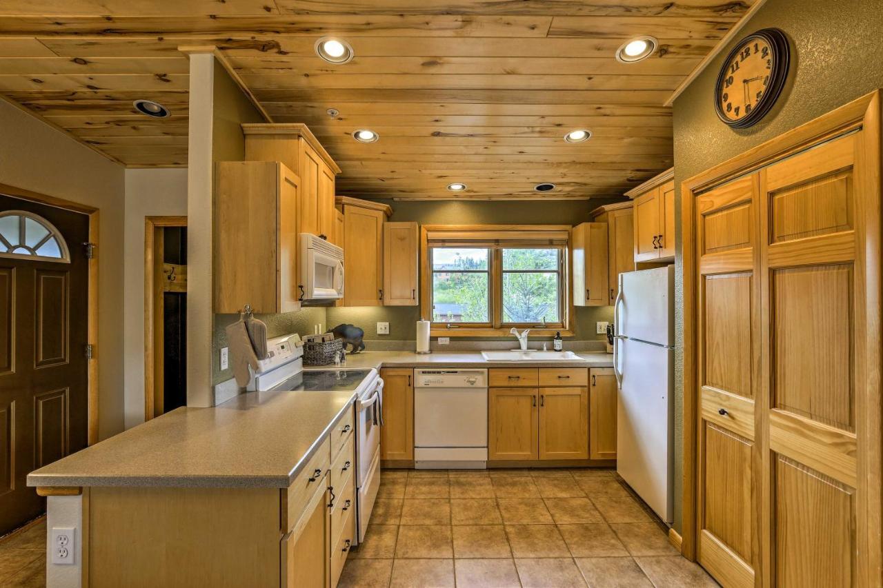 Mountain-View Condo With Deck Walk To 格兰德莱克 外观 照片